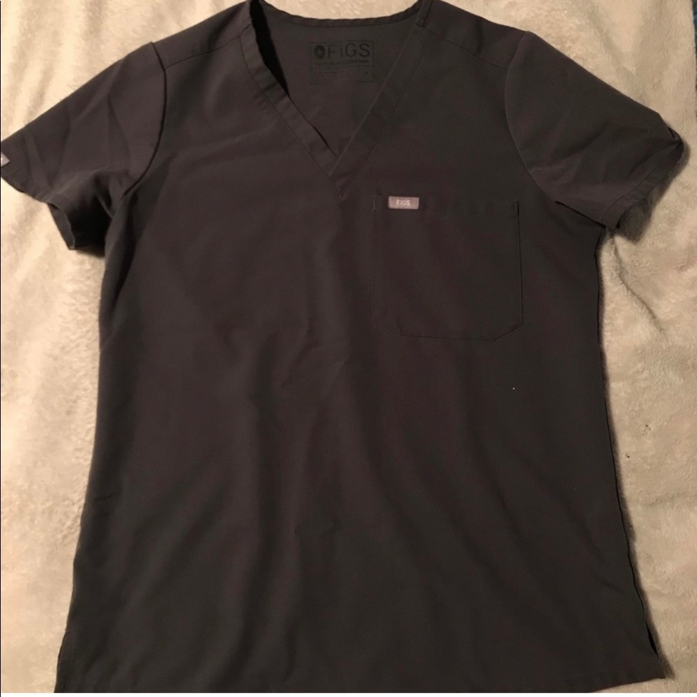 Figs charcoal scrub top